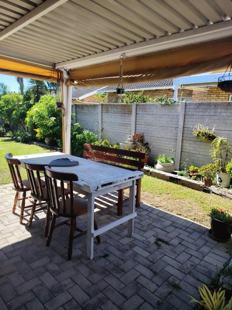 3 Bedroom Townhouse in Glenroy Park