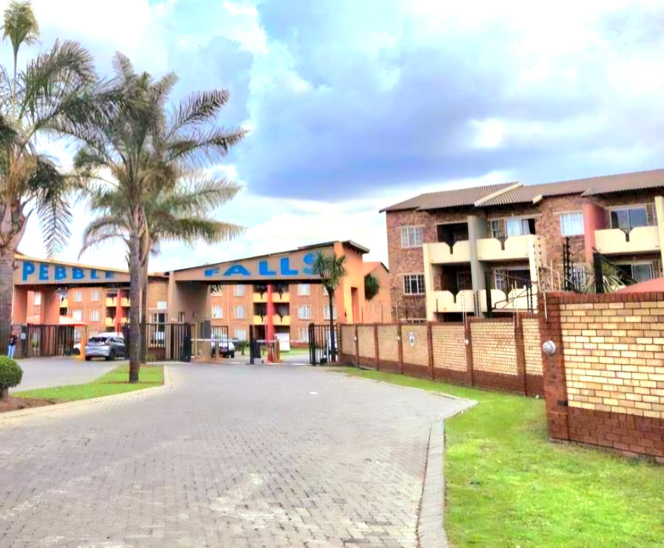 2 Bedroom Apartment in Comet