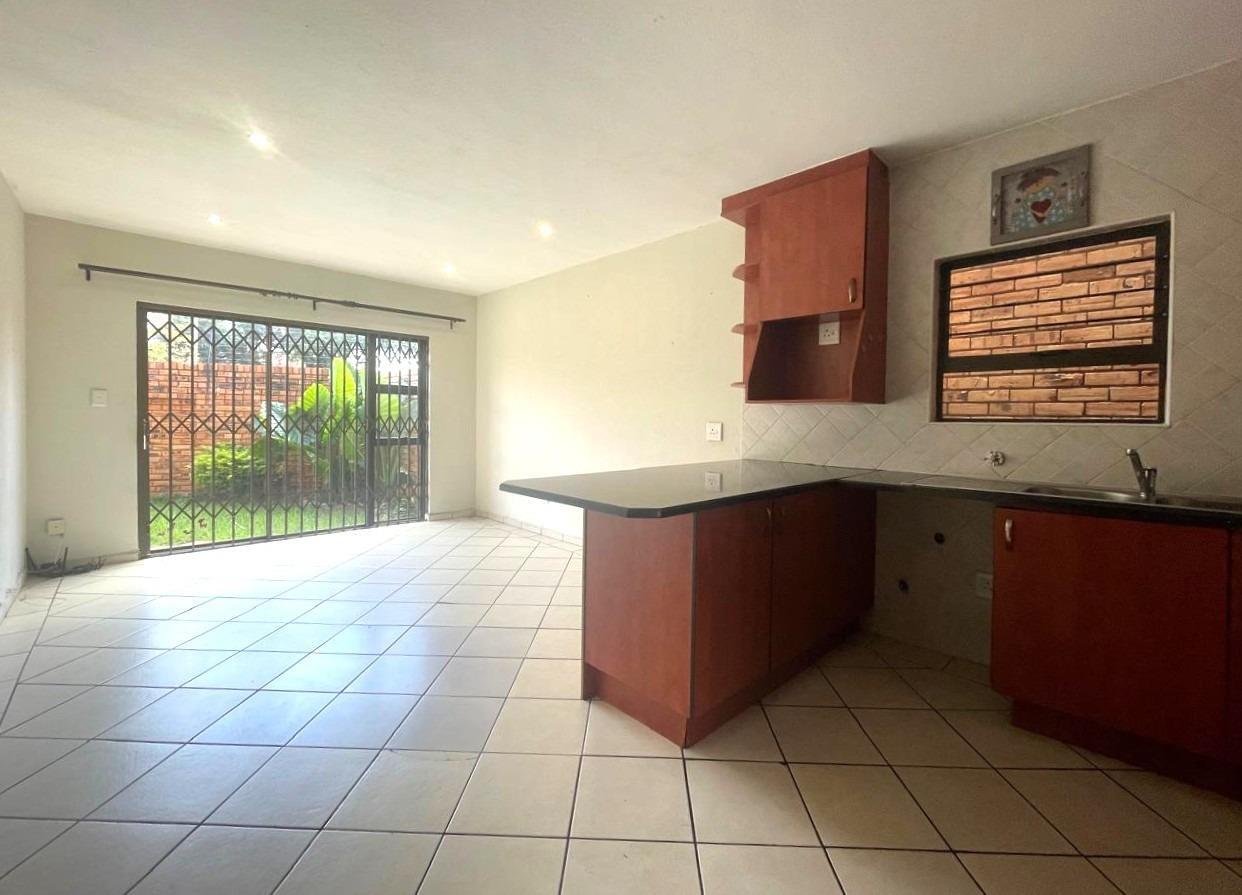 3 Bedroom Townhouse in Verwoerdpark