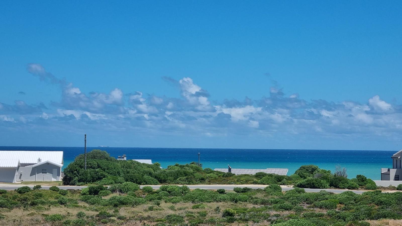 600 m² Land available in Struisbaai