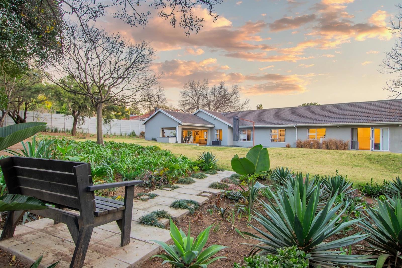 4 Bedroom House in Bryanston