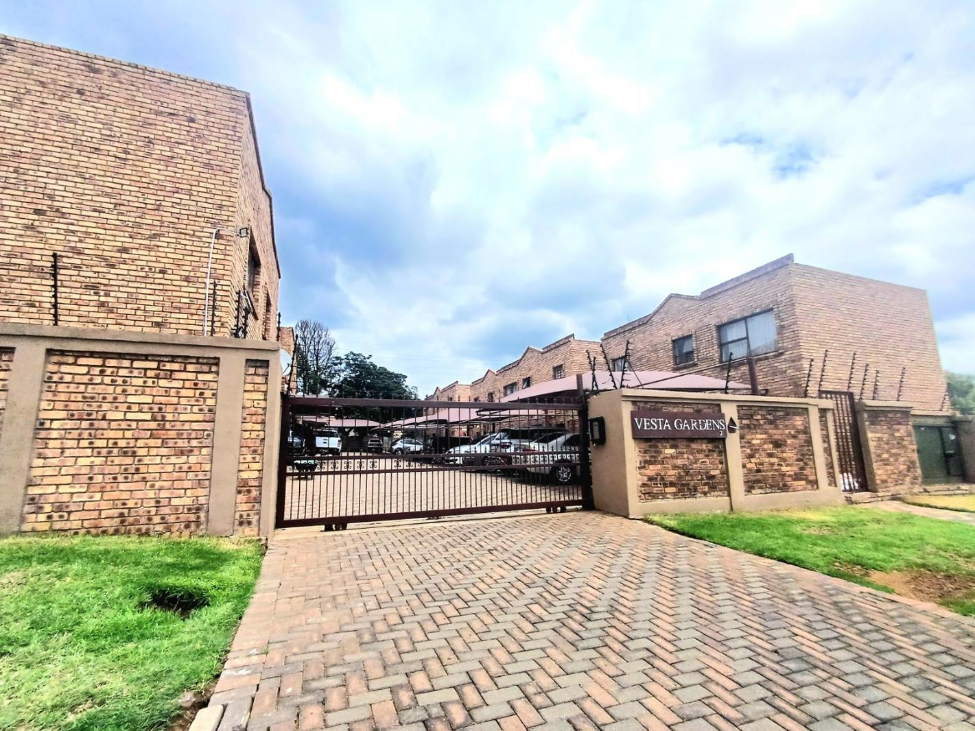 3 Bedroom Townhouse in Ormonde