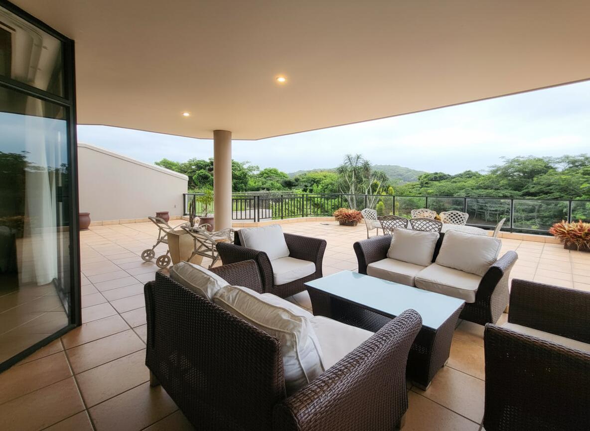 3 Bedroom Apartment in Zimbali Estate