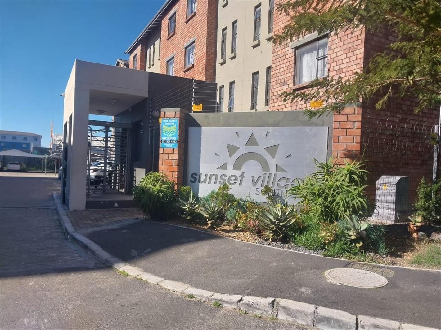 2 Bedroom Apartment in Scottsdene