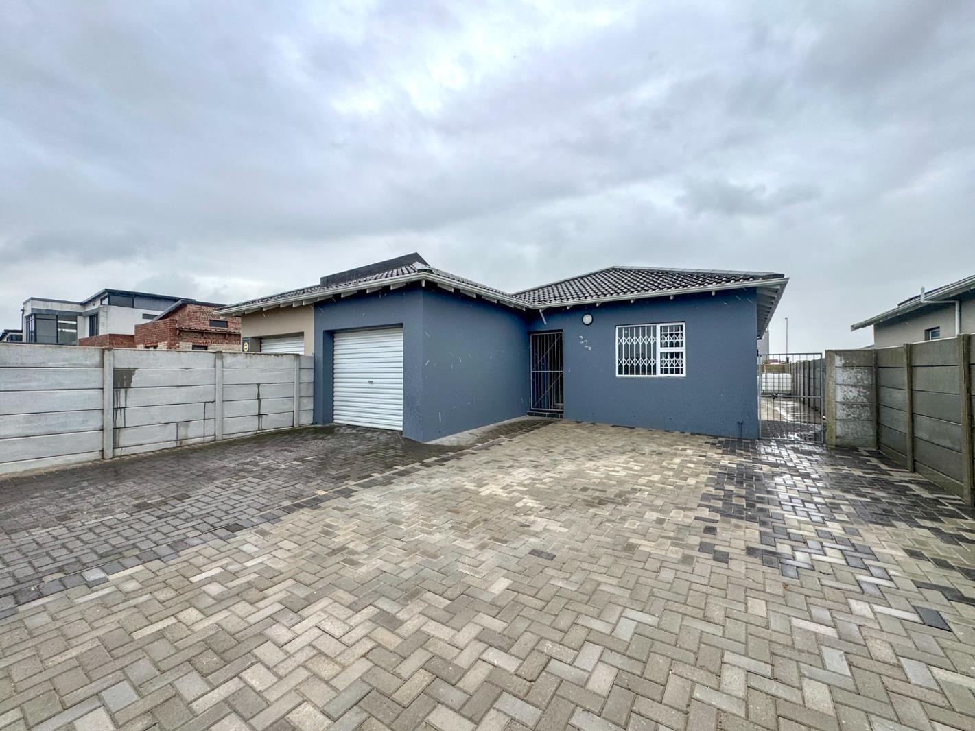 3 Bedroom House in Fairview