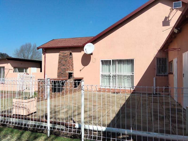 3 Bedroom House in Brakpan Central