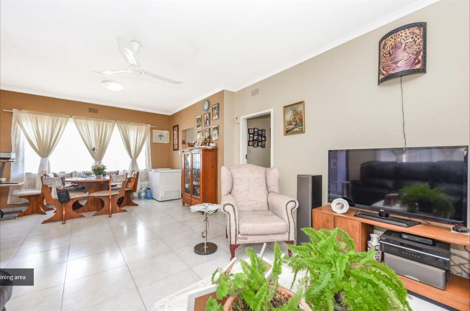 3 Bedroom House in Mulbarton