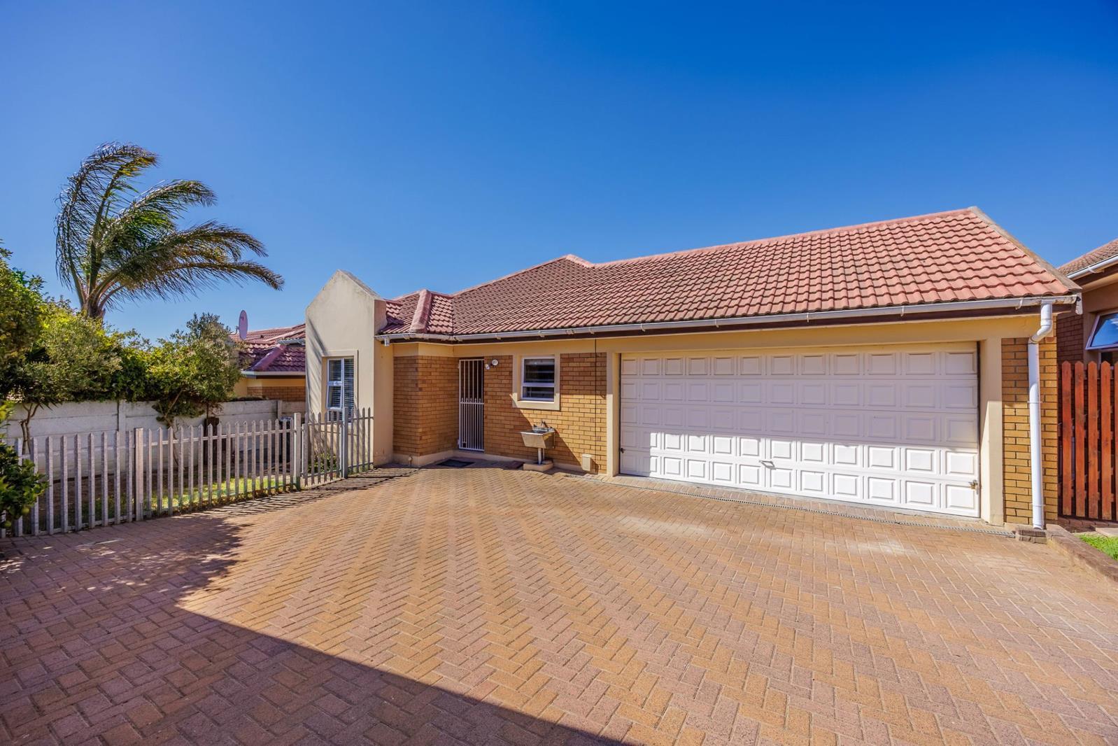 3 Bedroom House in D Urbanvale
