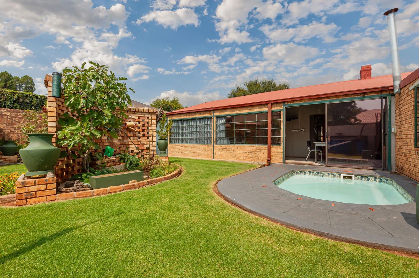 3 Bedroom House in Alberton