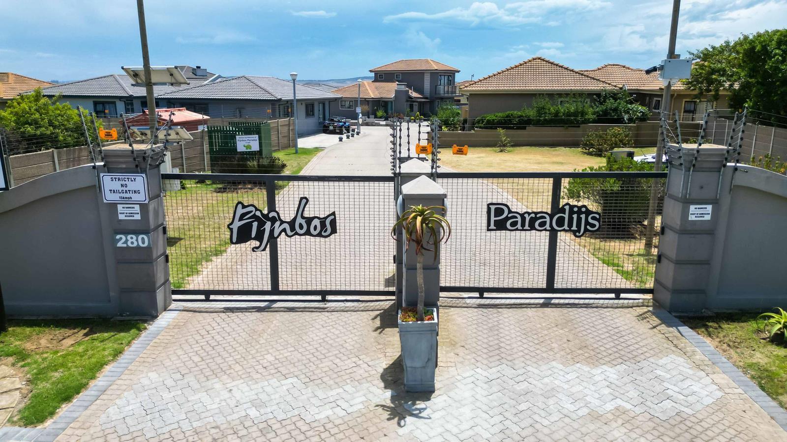 2 Bedroom Townhouse in Dana Bay