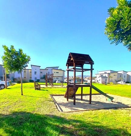 2 Bedroom Apartment in Brackenfell Central