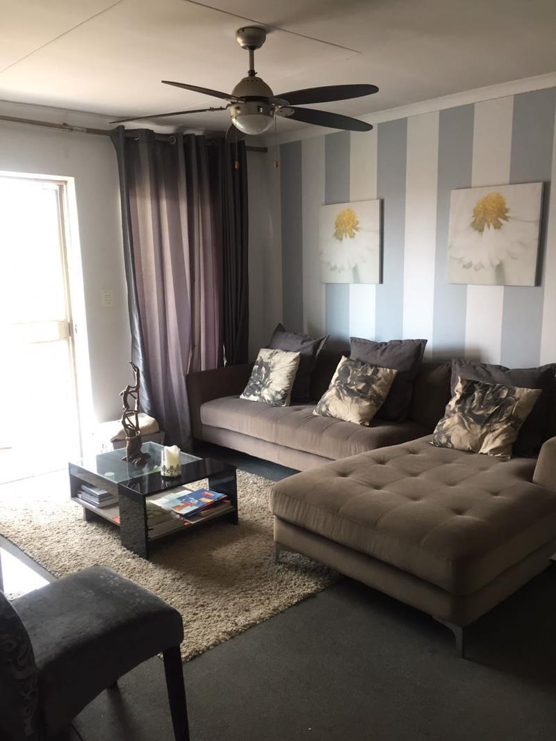 2 Bedroom Simplex in Garsfontein