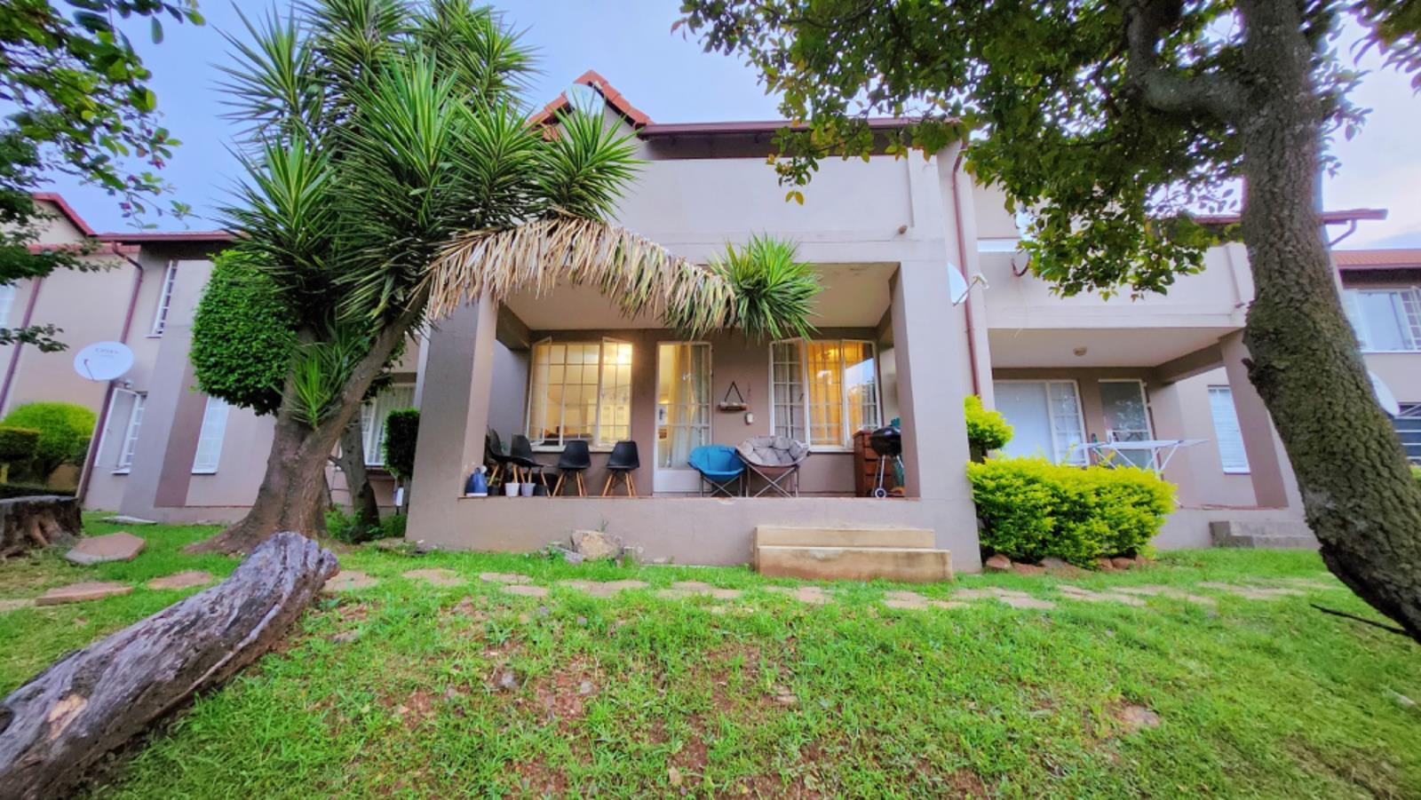 2 Bedroom Townhouse in Newlands