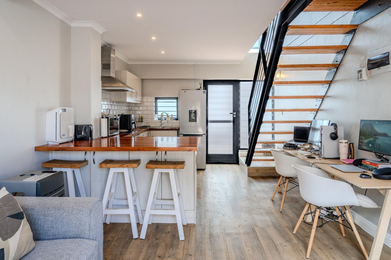 2 Bedroom Apartment in Fish Hoek