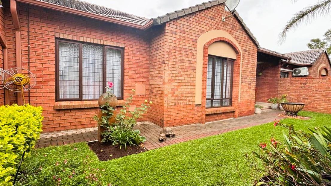 2 Bedroom Townhouse in Eco Park