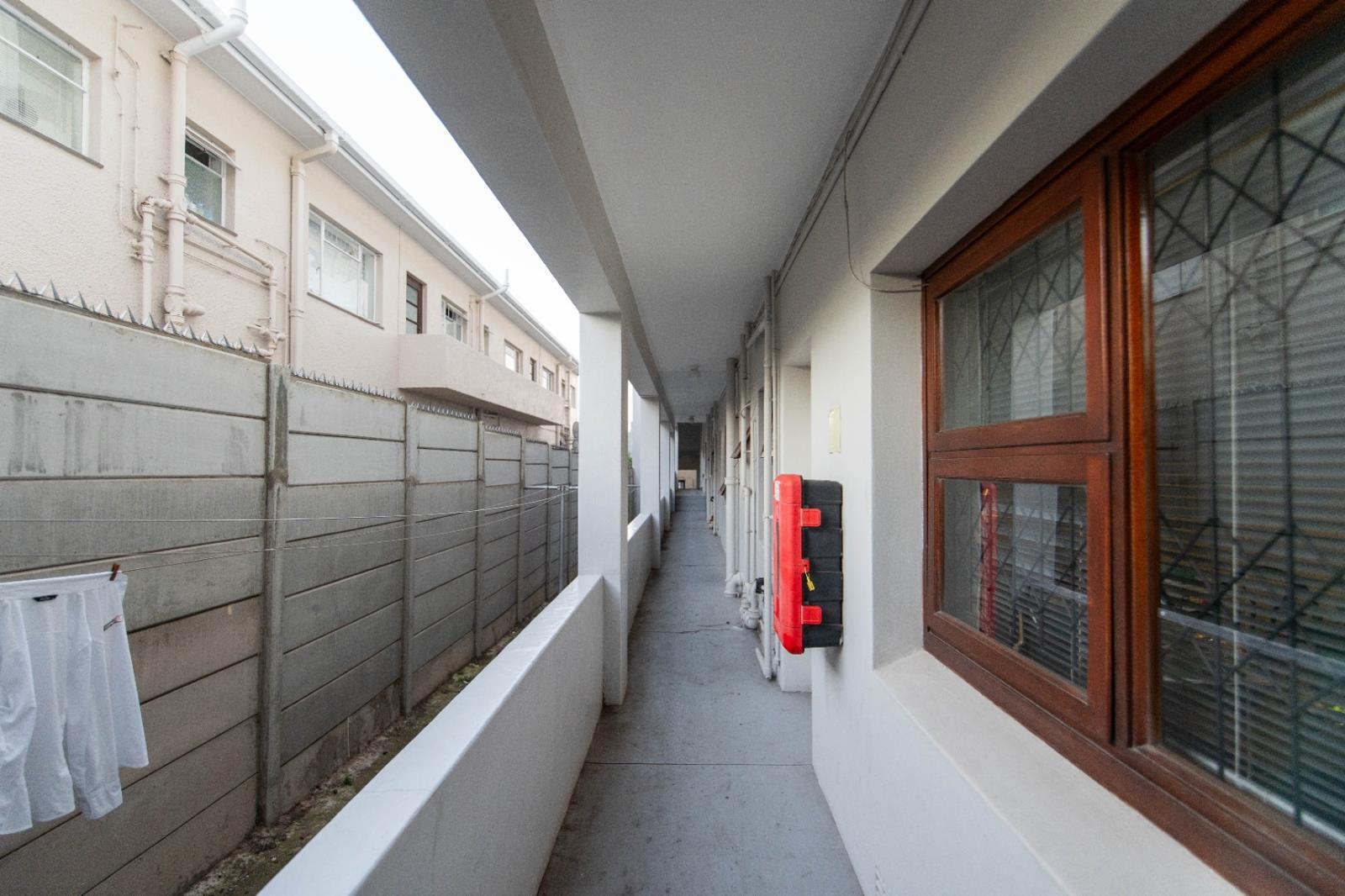 2 Bedroom Apartment in Richmond Hill