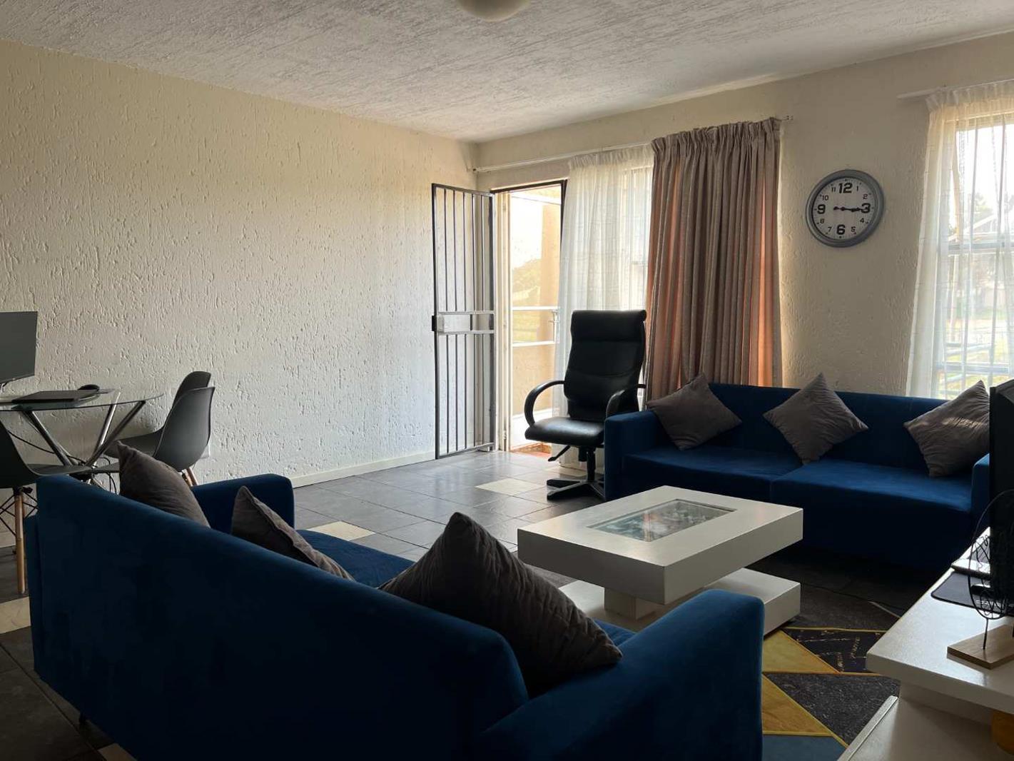 2 Bedroom Townhouse in Grobler Park