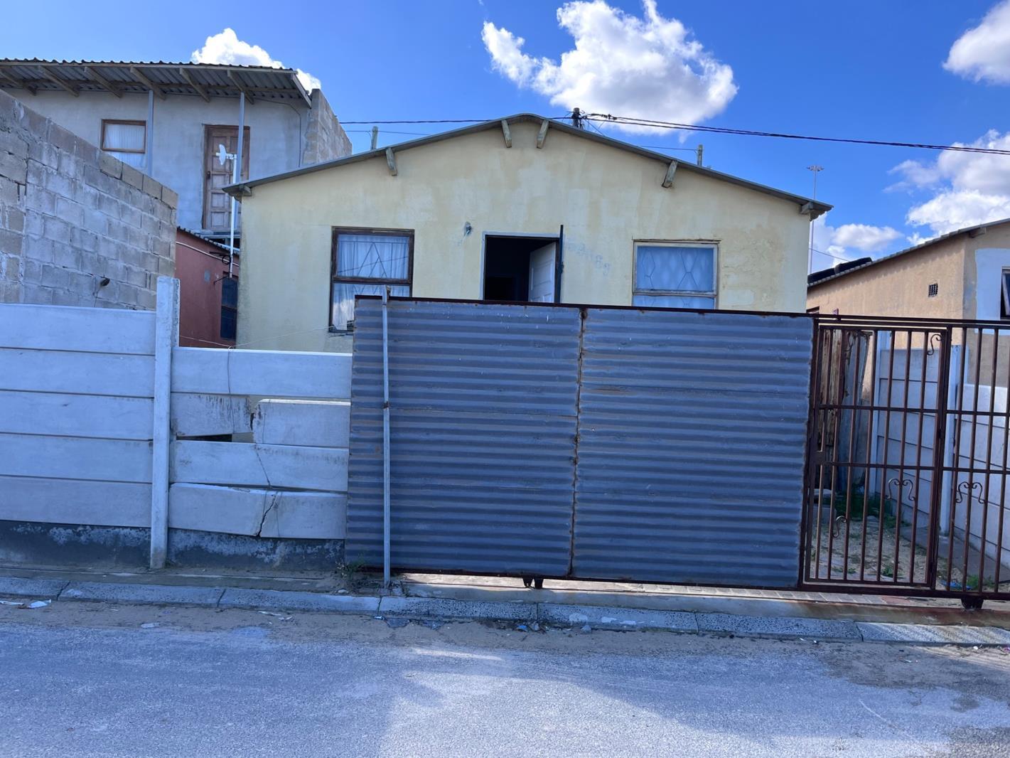 2 Bedroom House in Kuyasa