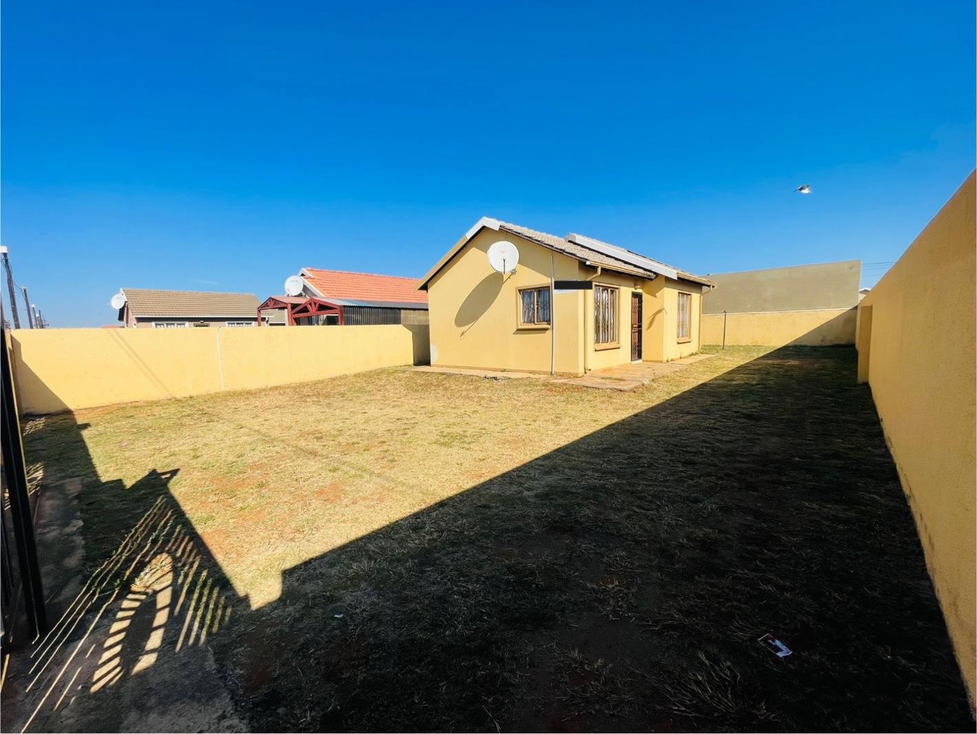 2 Bedroom House in Protea Glen