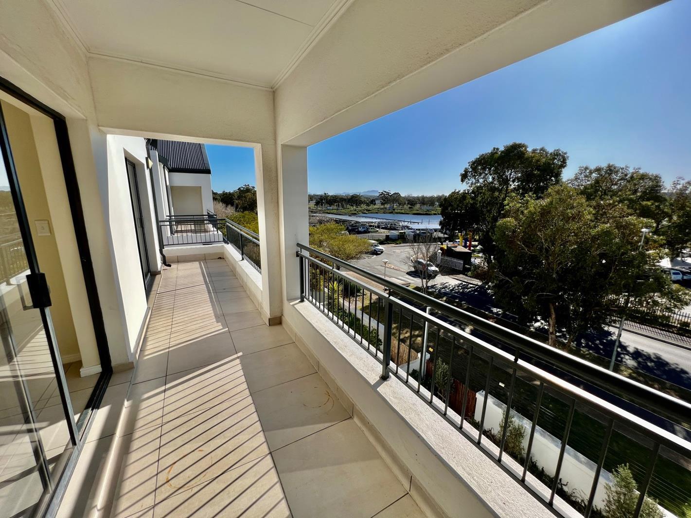 2 Bedroom Apartment in De Velde