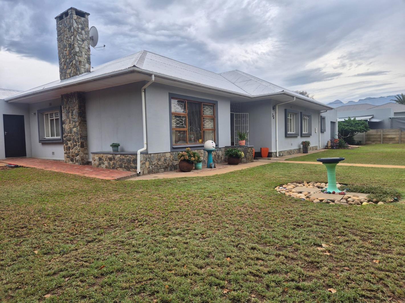 3 Bedroom House in Roux Park