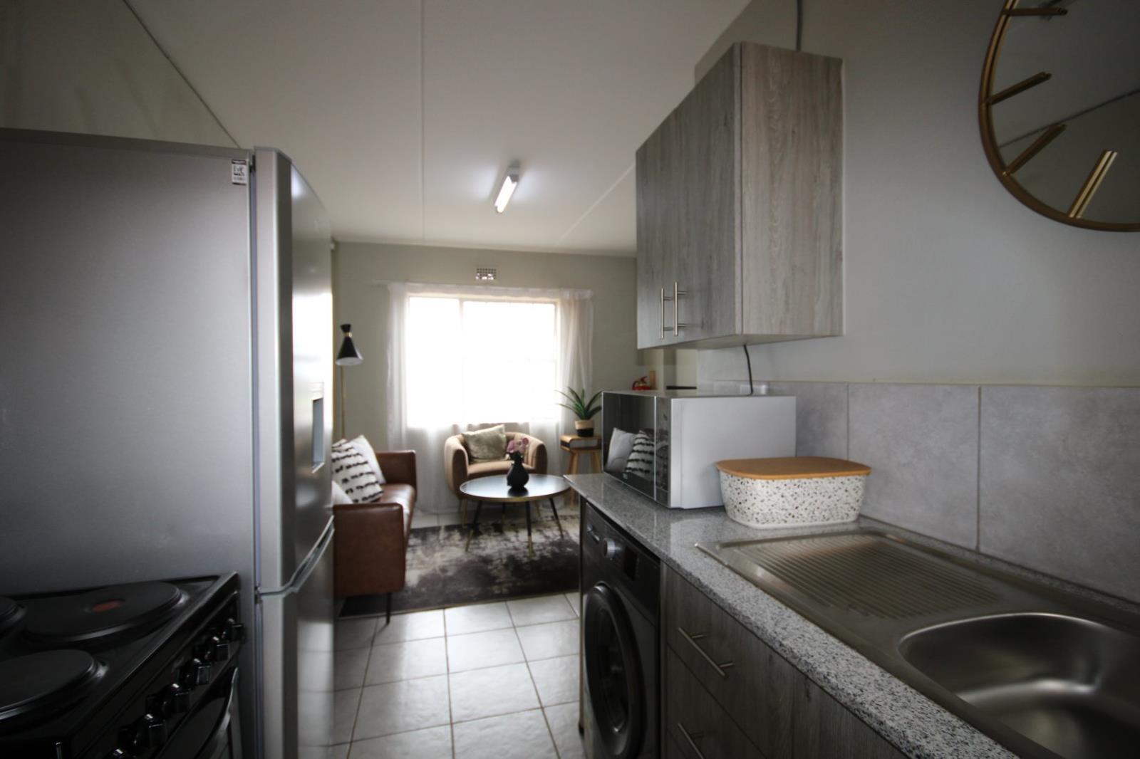 2 Bedroom Simplex in Selcourt