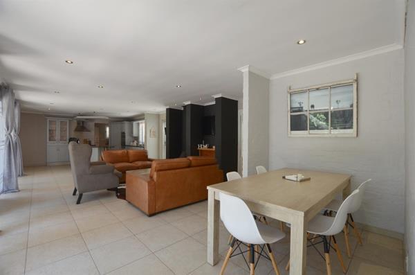 4 Bedroom House in Bergsig