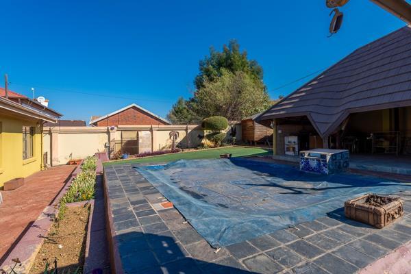 5 Bedroom House in Liefde en Vrede