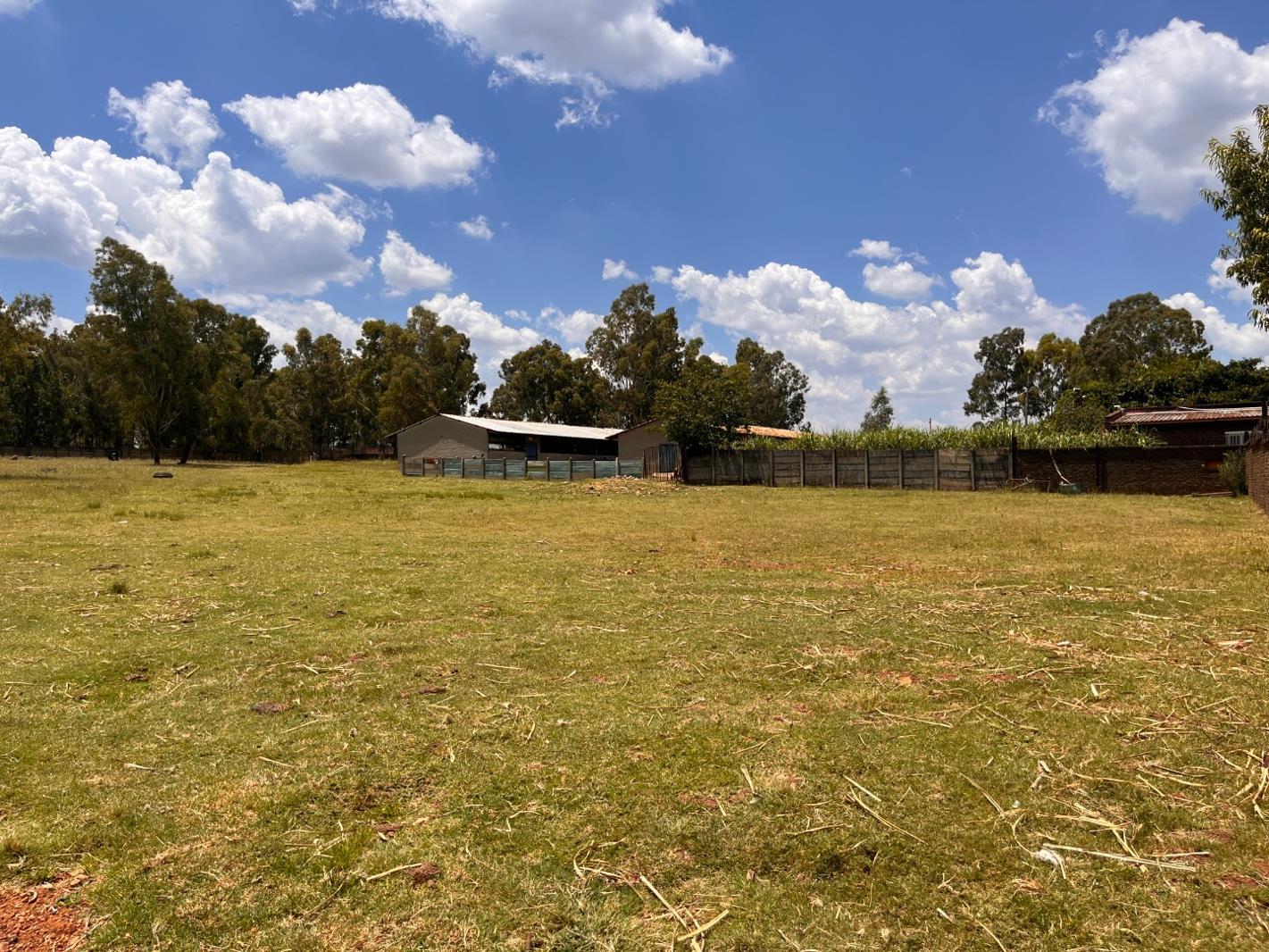 8.2 ha Land available in Valley Settlements AH