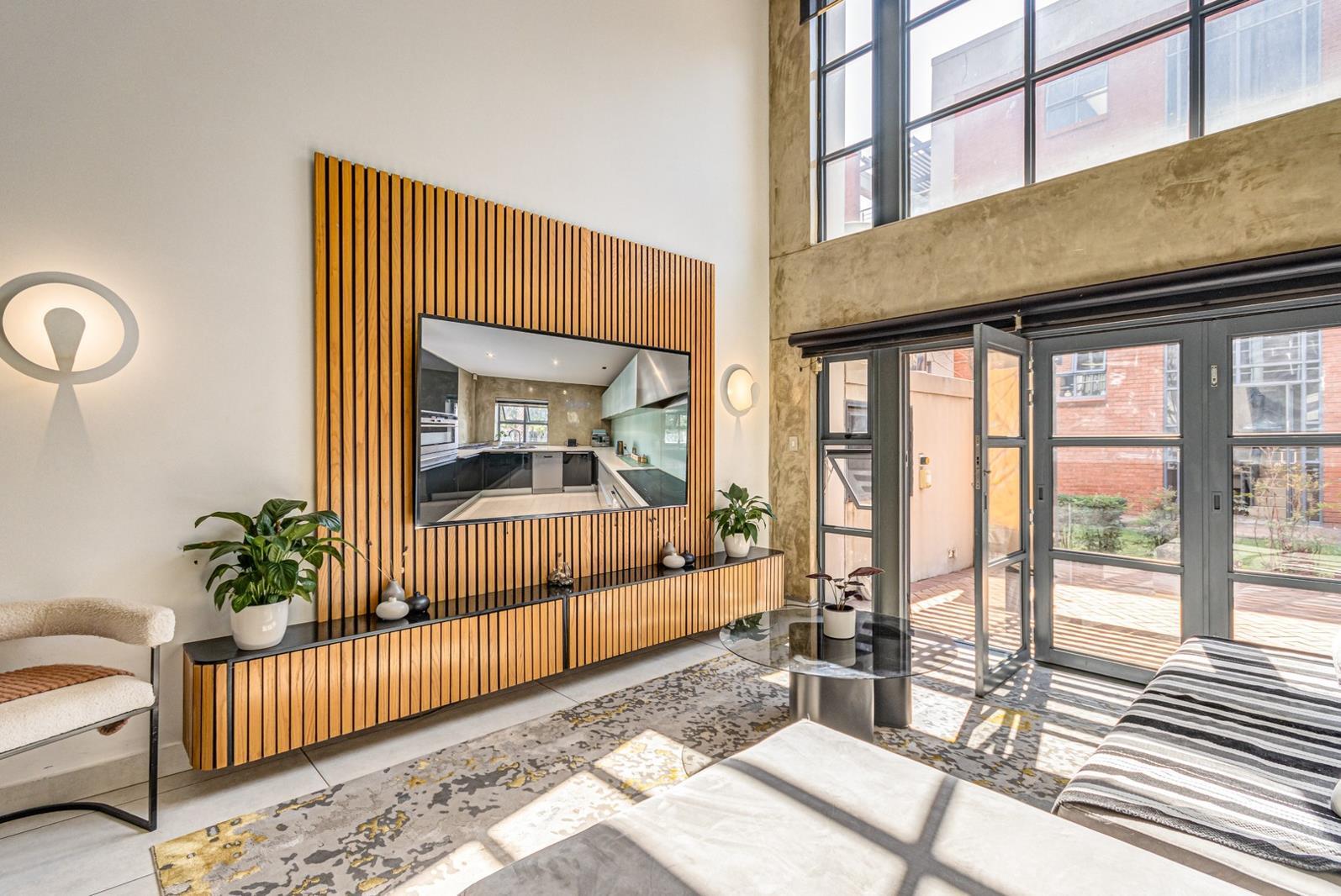 3 Bedroom Apartment in Hyde Park