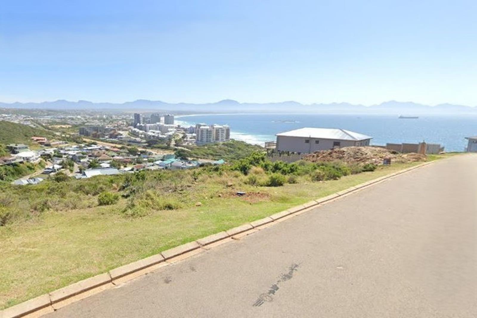 525 m² Land available in Kwanonqaba