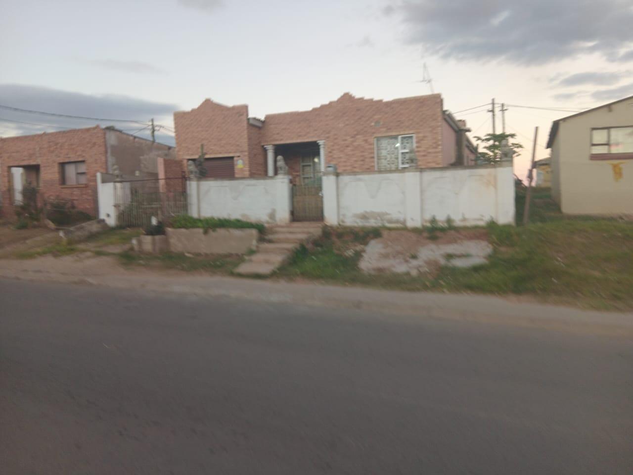 4 Bedroom House in Kwanobuhle