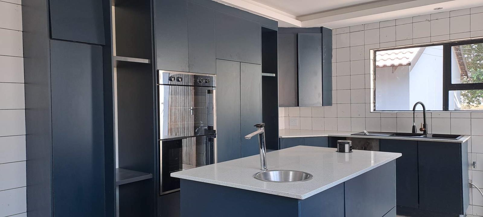 3 Bedroom House in Brackendowns