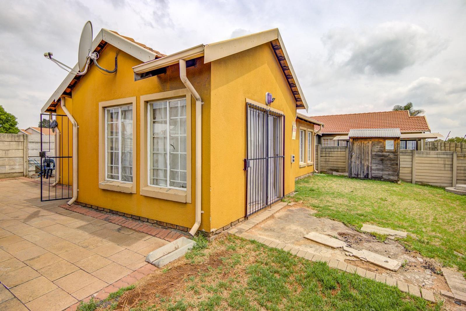 3 Bedroom Townhouse in Kempton Park West