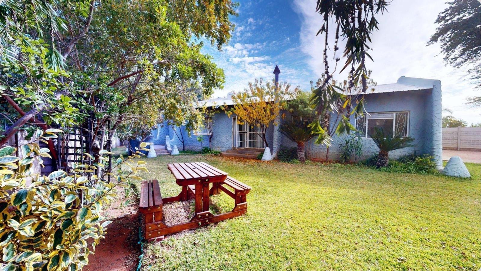 4 Bedroom House in Flora Park