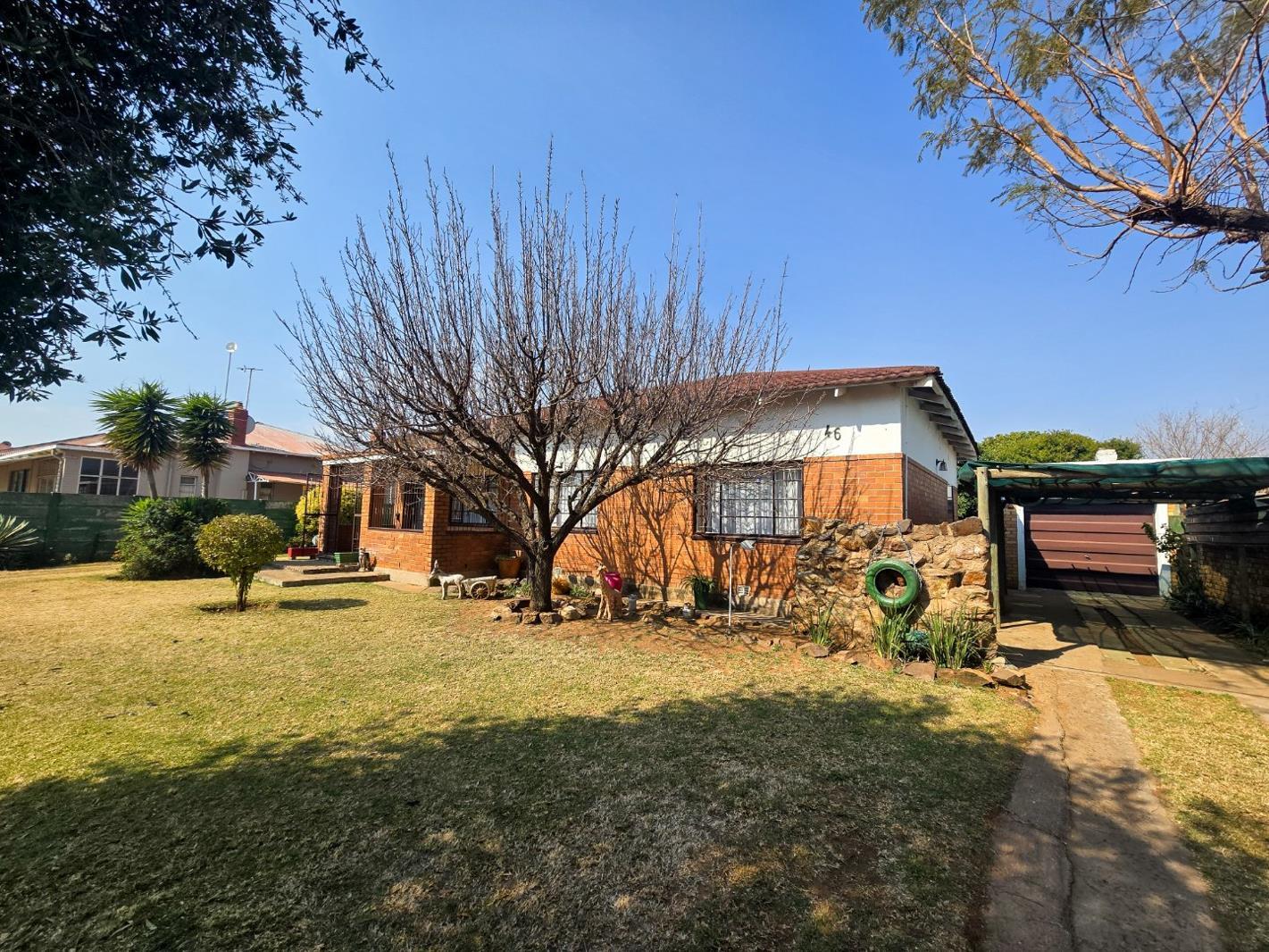 3 Bedroom House in Home Lake