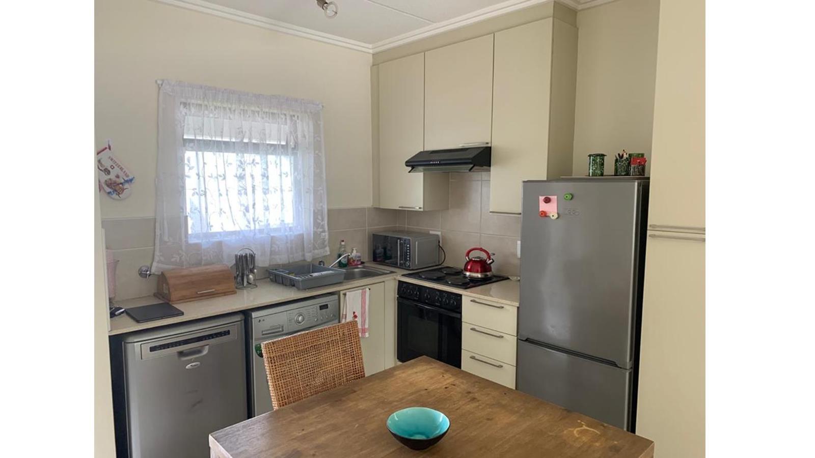 1 Bedroom Apartment in Bryanston
