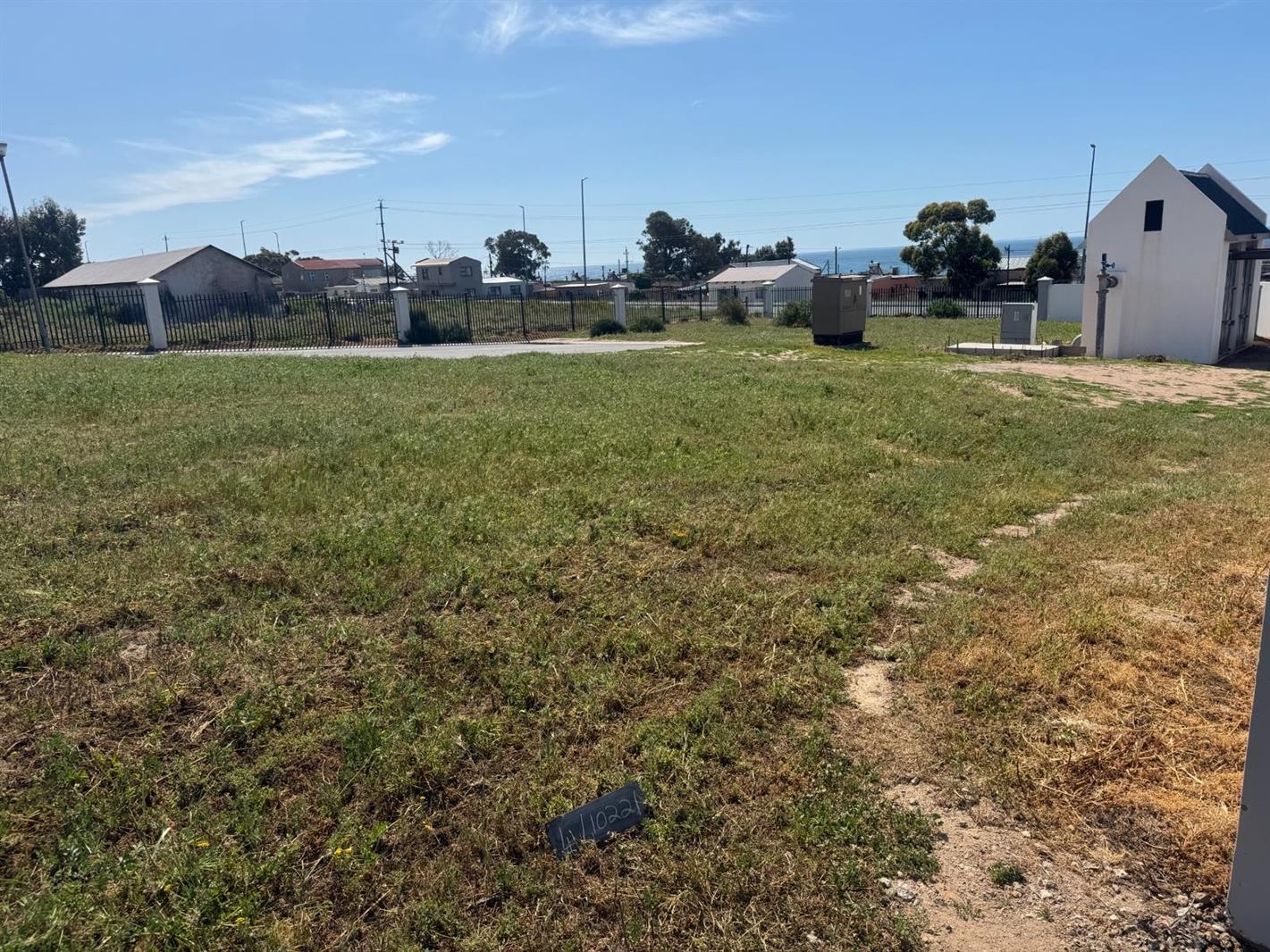 290 m² Land available in St Helena Views