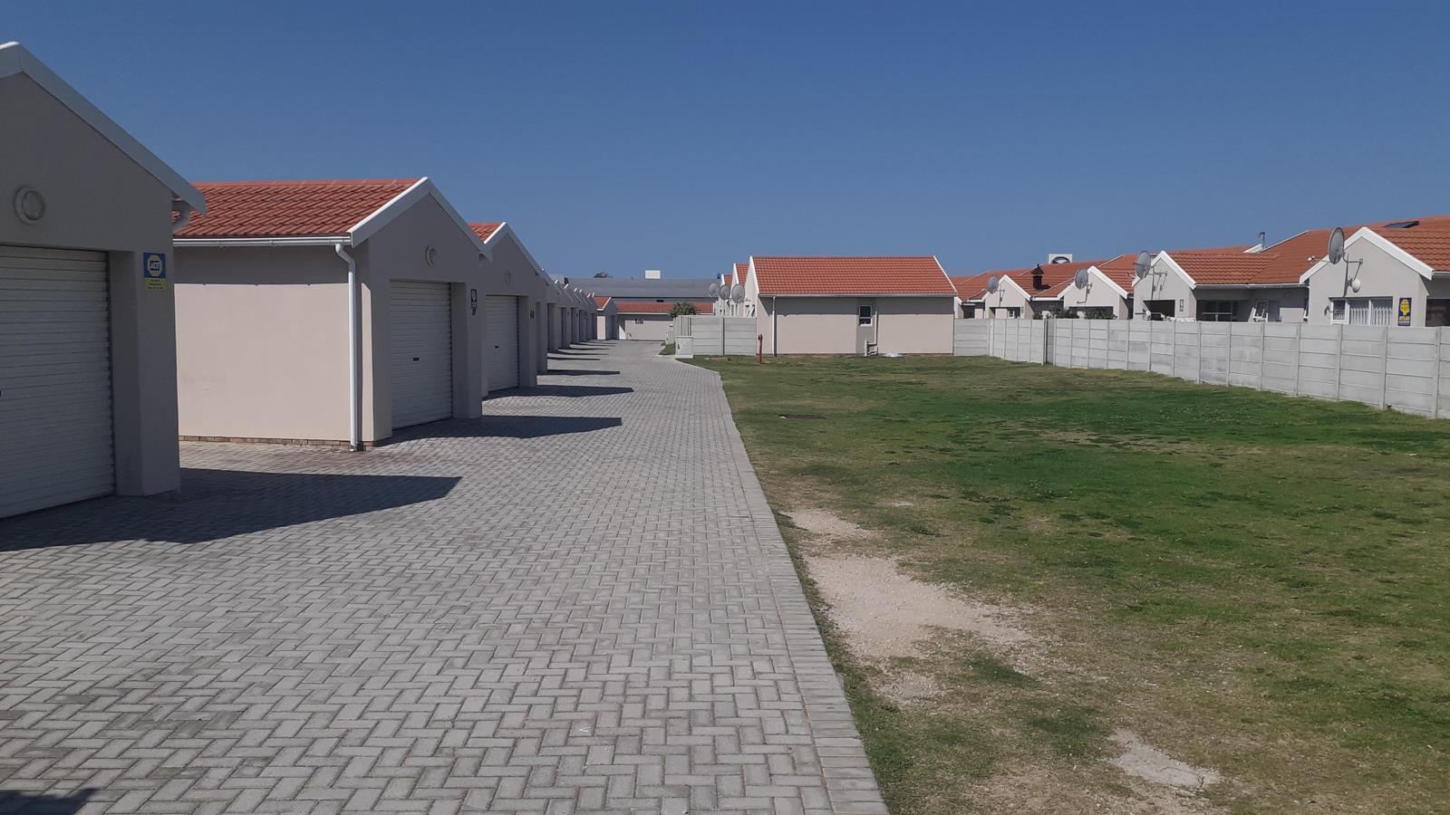 2 Bedroom Townhouse in Fairview