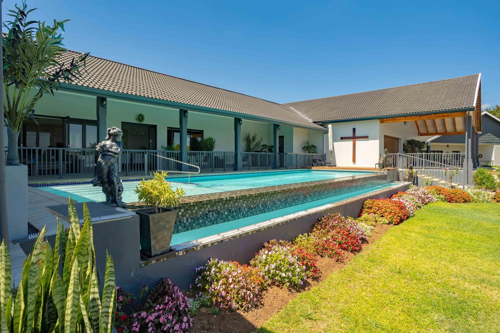 8 Bedroom House in Summerveld