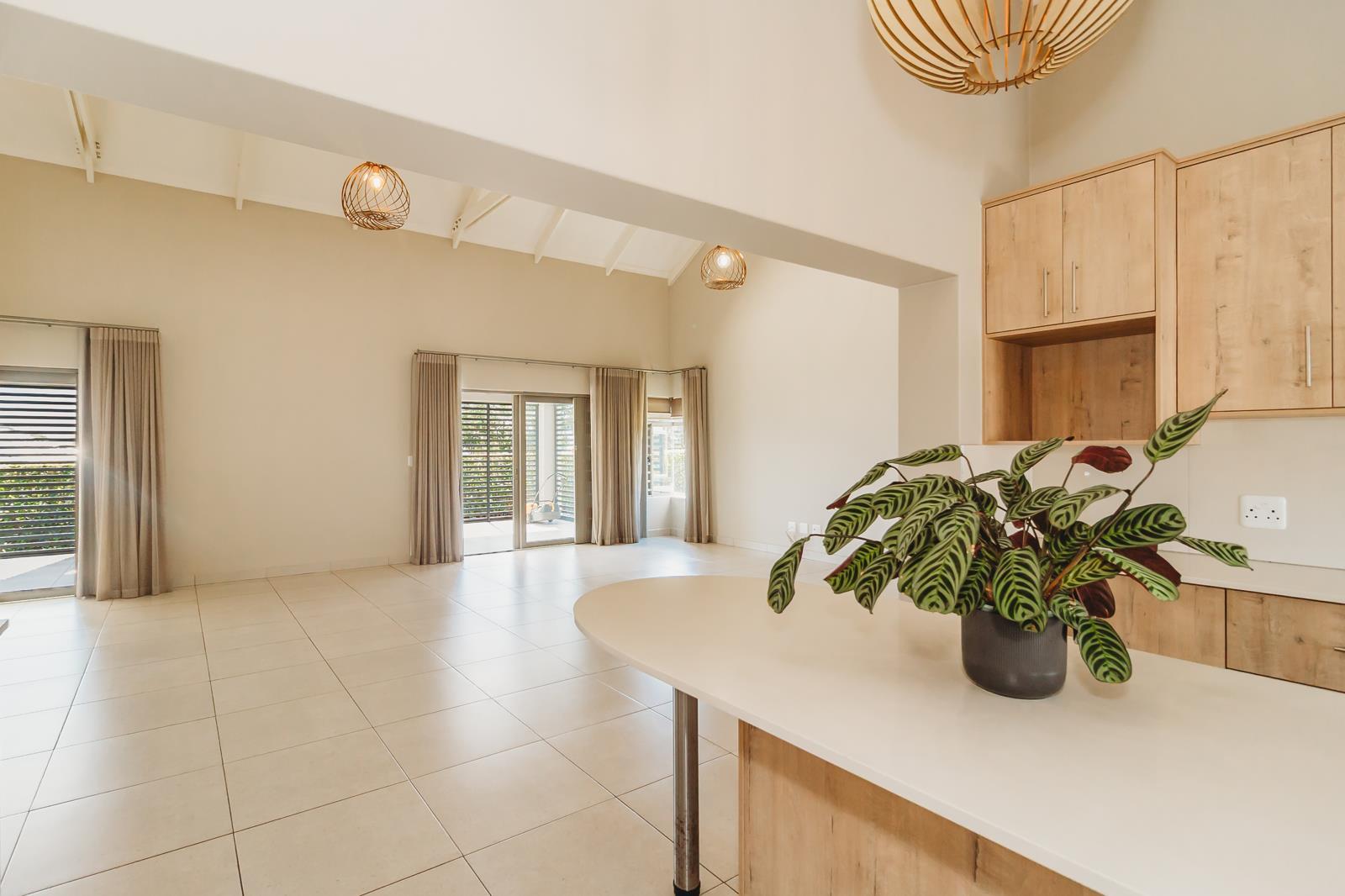 4 Bedroom House in Kraaibosch