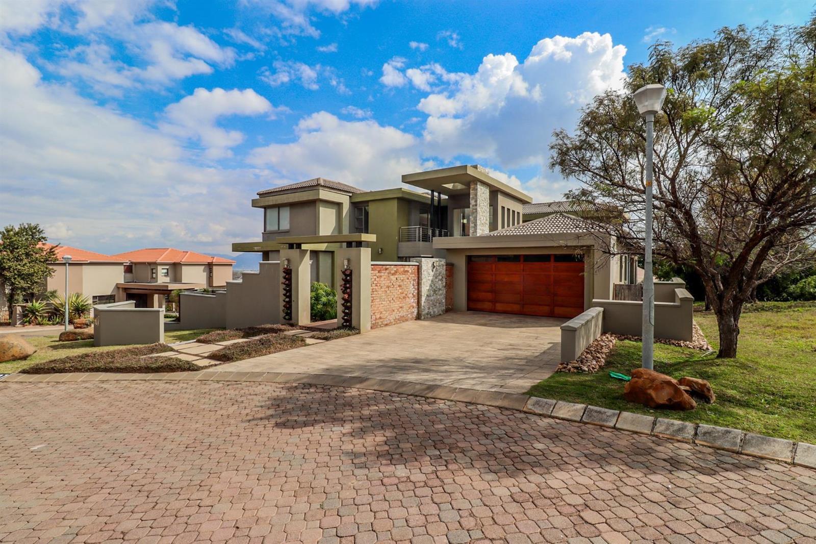 5 Bedroom House in Xanadu