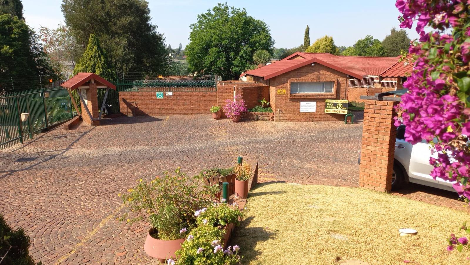 4 Bedroom Townhouse in Corlett Gardens