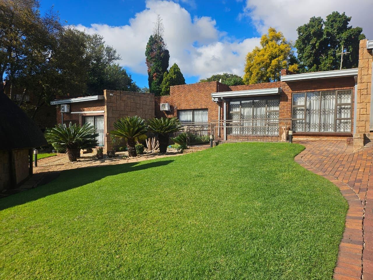 3 Bedroom House in Glenvista