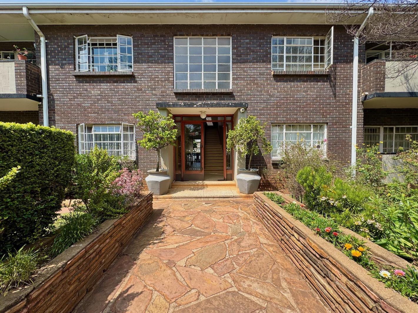 2 Bedroom Apartment in Linden