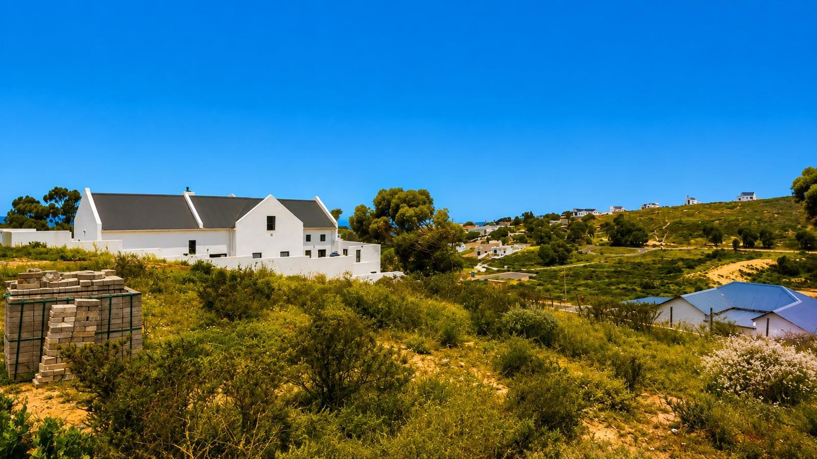 954 m² Land available in Britanica Heights