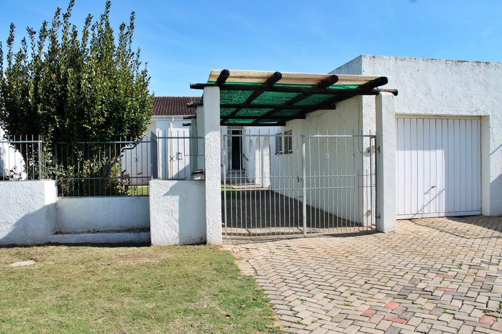 3 Bedroom Townhouse in Linton Grange