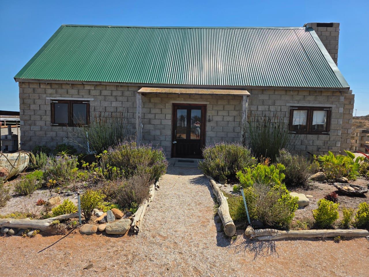 2 Bedroom House in Strandfontein