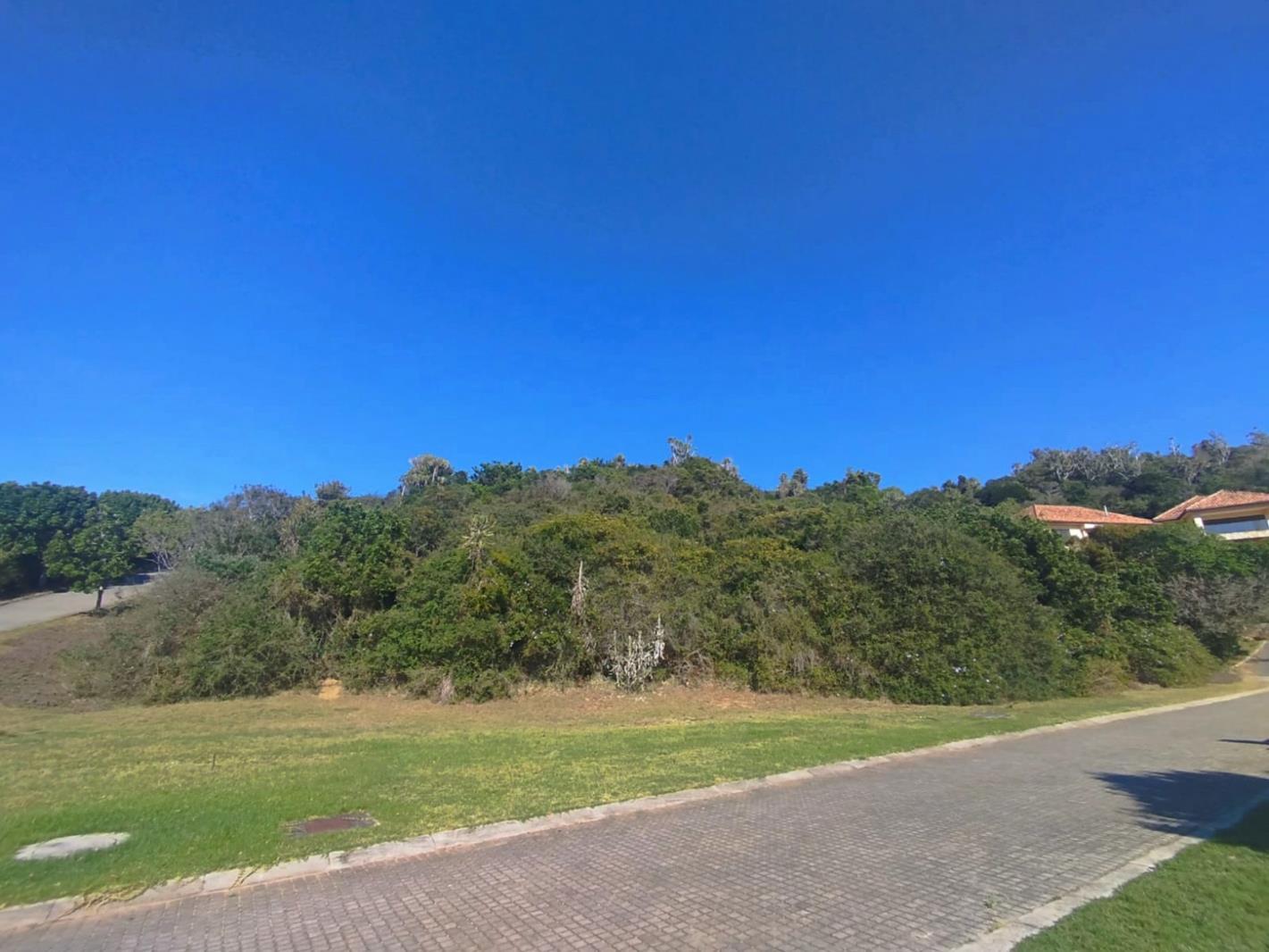 1 379 m² Land available in West Bank