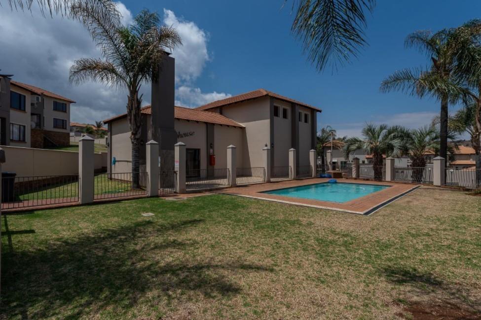2 Bedroom Townhouse in Glenvista